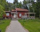Hus i idyllisk lantlig milj nra Knivsta uthyres.